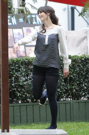 zooey-deschanel-49-R1