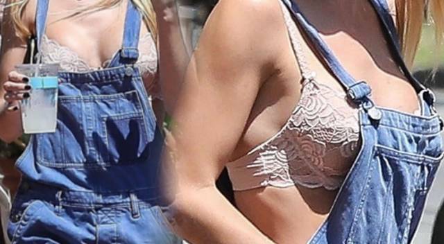 Stanik i ogrodniczki?! Tylko ONA mogła się tak ubrać!