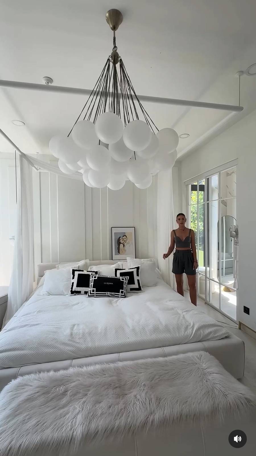 Halejcio oprowadza po CAŁYM domu za 9 mln: “Tu siusiu, tu basen, tu sauna, tu warzywka, tu Lambo” (ZDJĘCIA)