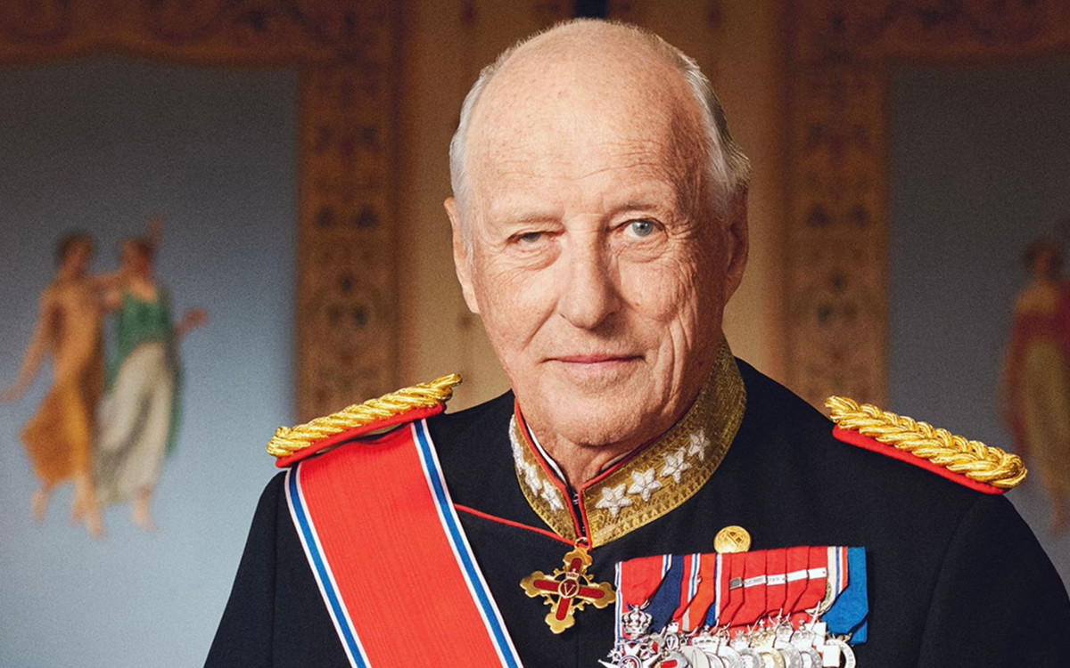 Pilny komunikat ws. zdrowia monarchy. Trafił do szpitala