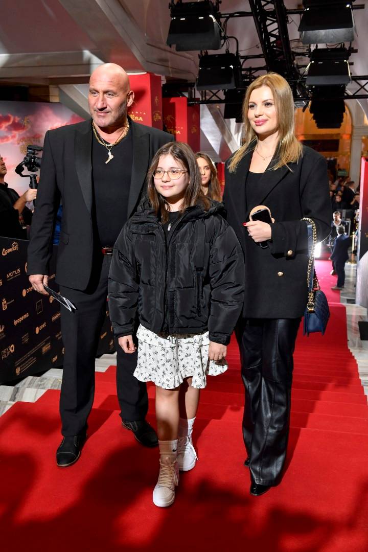 ZATRZĘSIENIE gwiazd na premierze “Akademii Pana Kleksa”: Ciężarna Zofia Zborowska, Natalia Siwiec, Blanka Lipińska