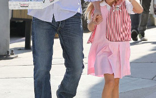 Ben Affleck z Violet podczas Dnia Mówienia jak Pirat (FOTO)