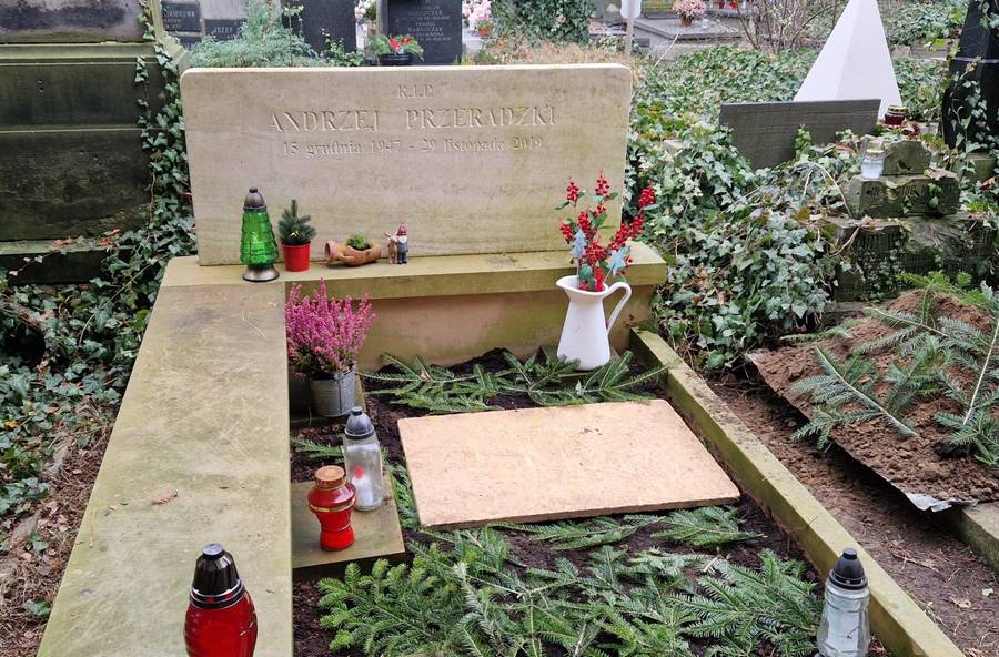 Grób Magdy Umer i jej męża, fot. KAPiF