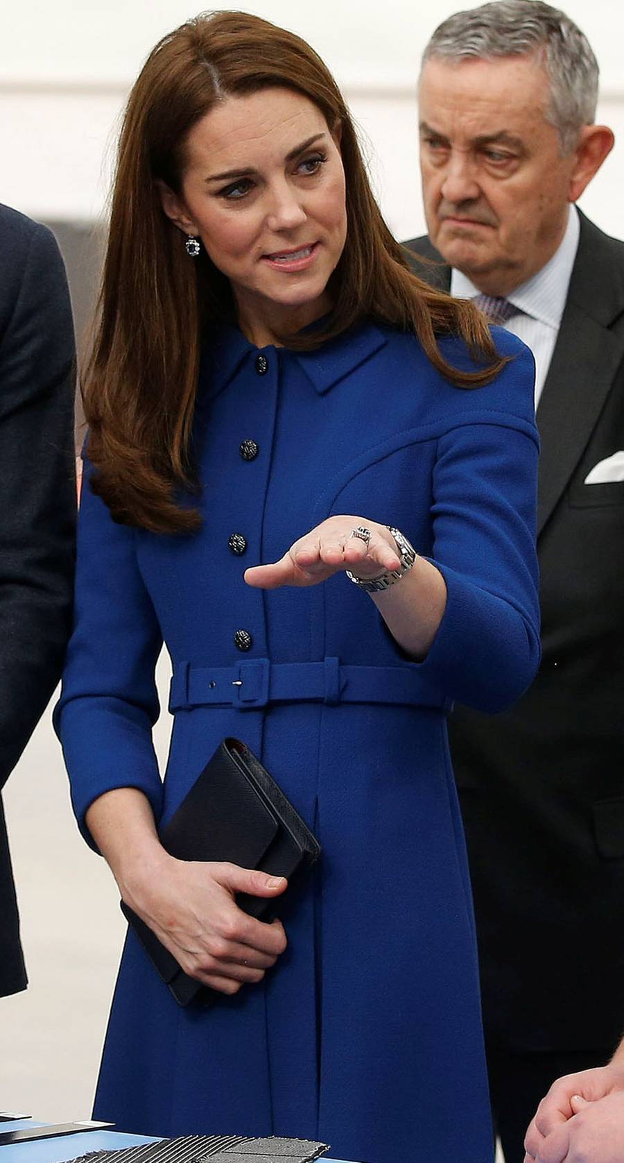 Księżna Kate jest coraz CHUDSZA: Przestała jeść