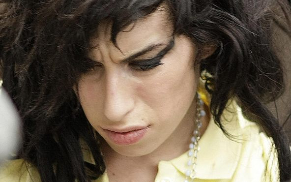 Amy Winehouse zniszczy każdego