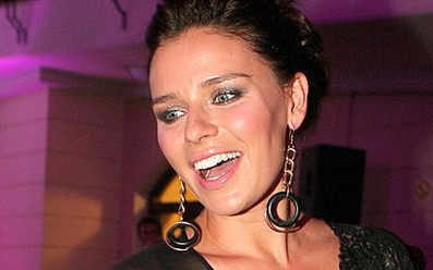 Natasza Urbańska dumnie prezentuje brzuszek