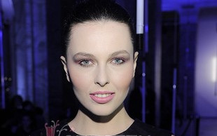 Bez burzy loków trudno ją rozpoznać (FOTO)