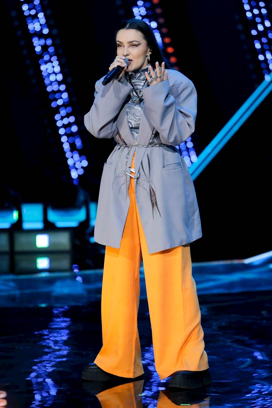 Festiwal w Opolu: kosmiczna kreacja Paulli, czarna suknia Haliny Mlynkovej (ZDJĘCIA)