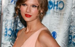 Jake Gyllenhaal rzucił Taylor Swift przez telefon