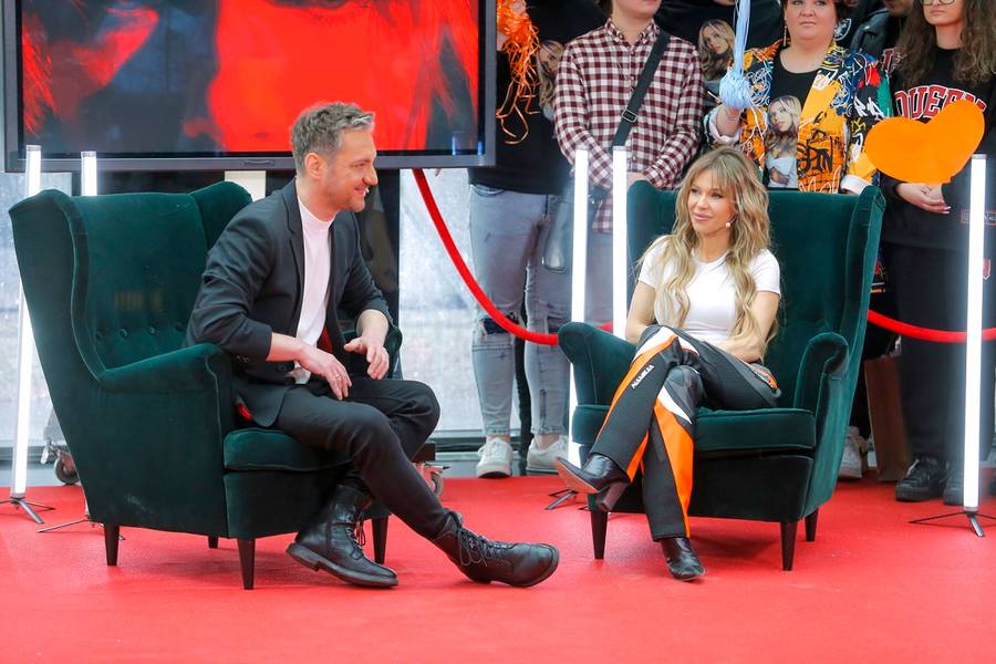 Doda powraca do TVP. Zrobiła niezłe show w studiu “Pytania na śniadanie”