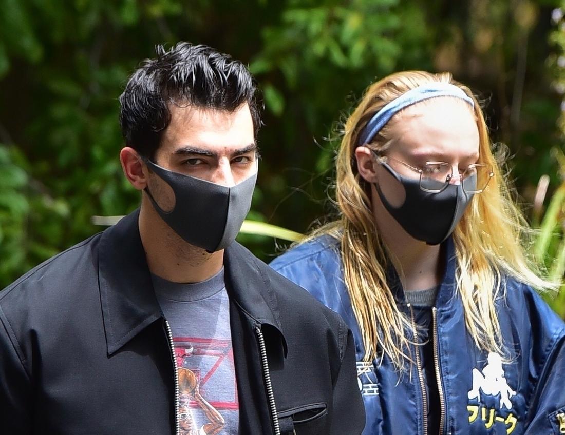 Joe Jonas i Sophie Turner. DC/NGRE / BACKGRID / Backgrid USA / Forum Joe Jonas i Sophie Turner. DC/NGRE / BACKGRID / Backgrid USA / Forum