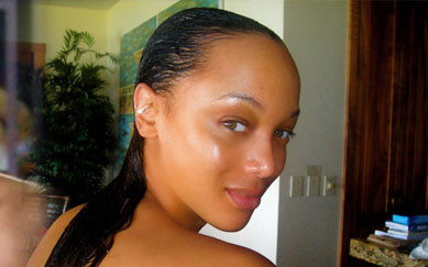 Tyra Banks pokazała swoje prawdziwe włosy (VIDEO)