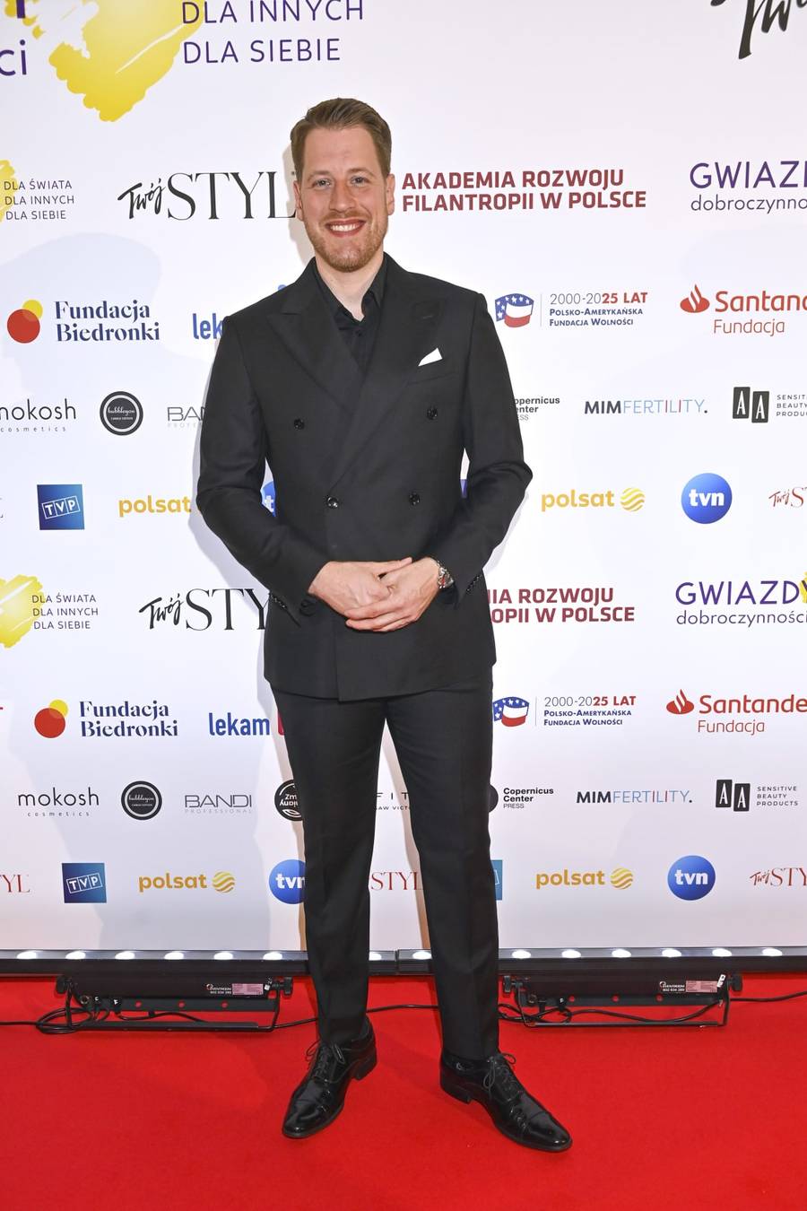 XVI edycja Plebiscytu “Gwiazdy Dobroczynności”! Zakochani Mateusz Damięcki z żoną, Kasia Moś z ukochanym, Olga Bołądź