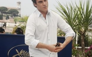 Joaquin Phoenix wychodzi z ukrycia