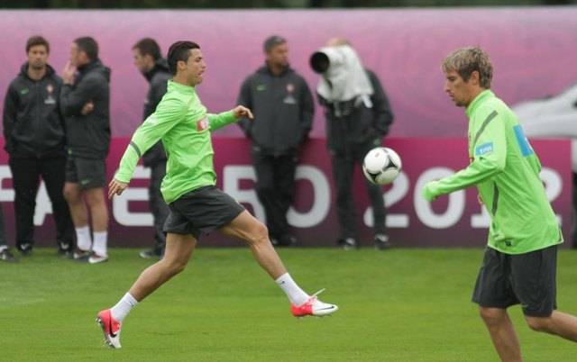 Cristiano Ronaldo trenuje na Euro 2012