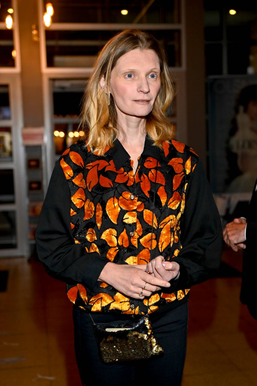 Premiera “Prawdziwe życie aniołów”. Julia Wieniawa z przyjacielem Musiałowskim, dawno niewidziany Krzysztof Globisz