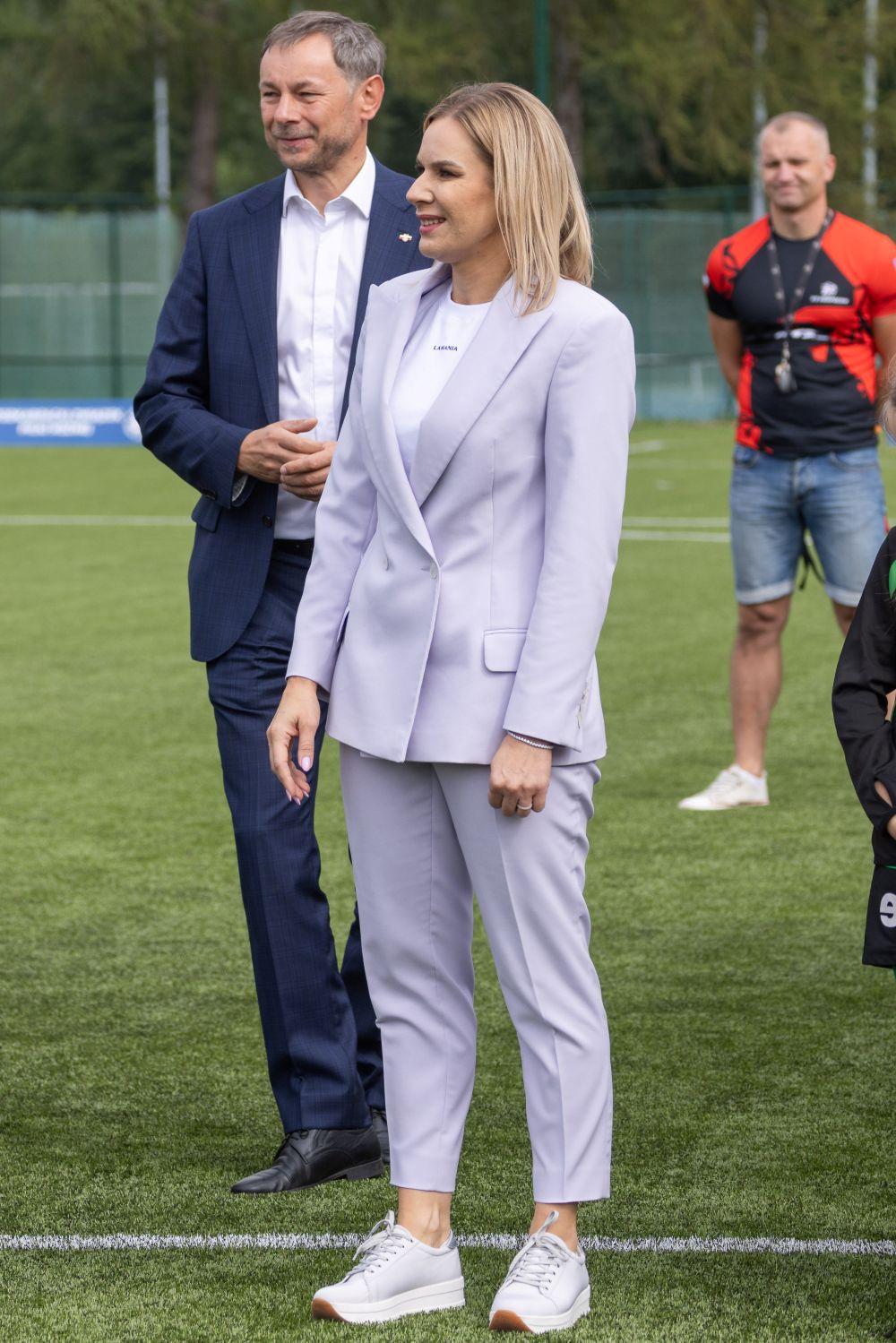 Marta Nawrocka/źródło : PIOTR PIWOWARSKI / FotoNews / Forum