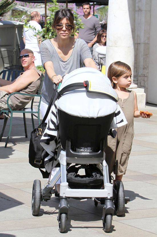 Kourtney Kardashian z rodziną na obiedzie