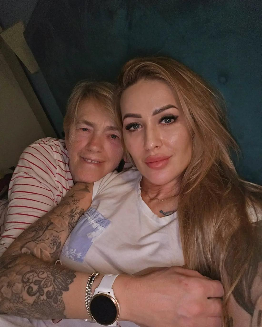 Sylwia Peretti z mamą, fot. Instagram