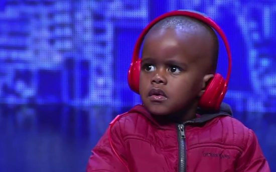 Genialny 3-latek czy ściema? [VIDEO]