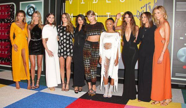 Kim Kardashian mówi wszystko. Co NAPRAWDĘ zrobiła jej Taylor Swift?