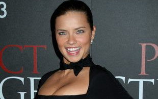 Adriana Lima wciąż jest dziewicą