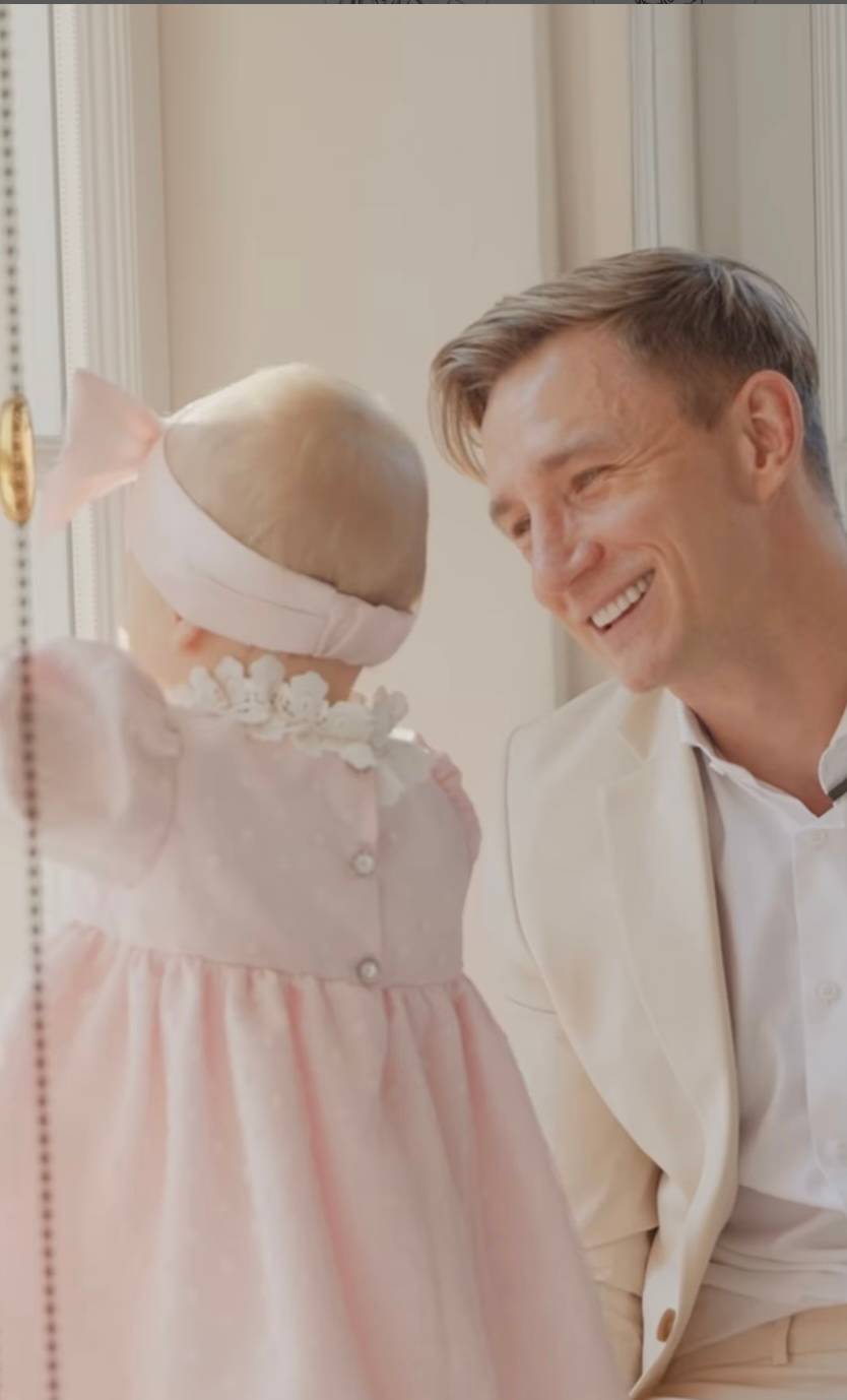 Huczne 1. urodziny córeczki Rzeźniczaków! Bajkowa impreza w pałacu niczym WESELE (FOTO)