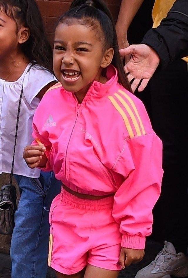 Kim Kardashian WYPROSTOWAŁA Nori włosy (ZDJĘCIA)