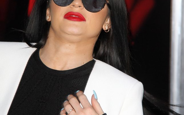 Kylie Jenner przefarbowała włosy na niebieski kolor (Inst)