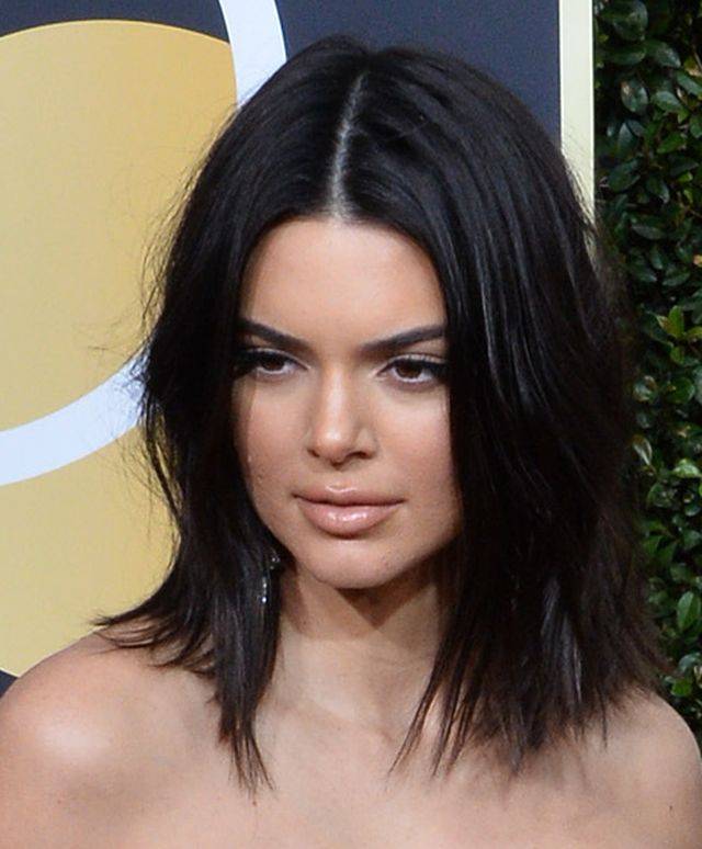 Co się dzieje z twarzą Kendall Jenner? (ZDJĘCIA)