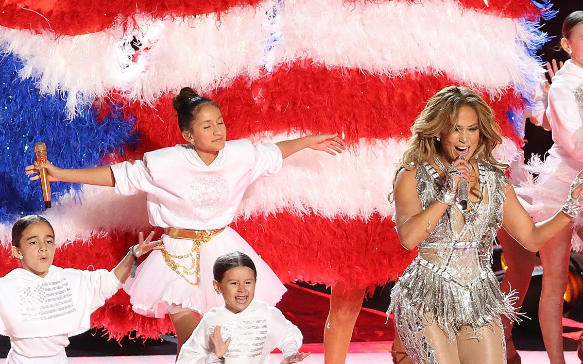 Córka Jennifer Lopez pójdzie w jej ślady? Na Super Bowl DAŁA CZADU!
