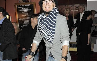 Jacyków o kulach po salonach hula (FOTO)