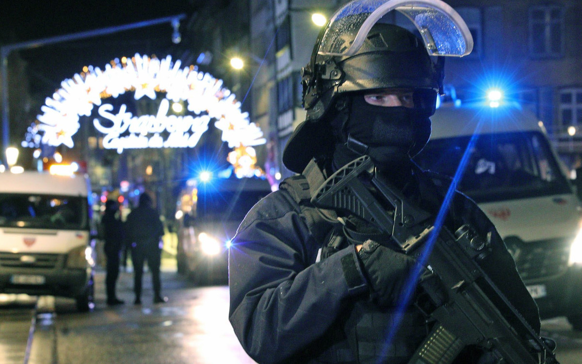 Napastnik przez dziesięć minut strzelał do ludzi. Wśród rannych Polak