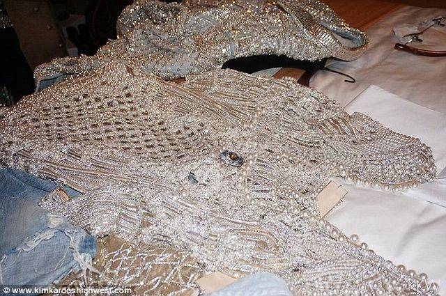 O mój Boże! To w TEJ kreacji Kim Kardashian miała iść na galę MET!