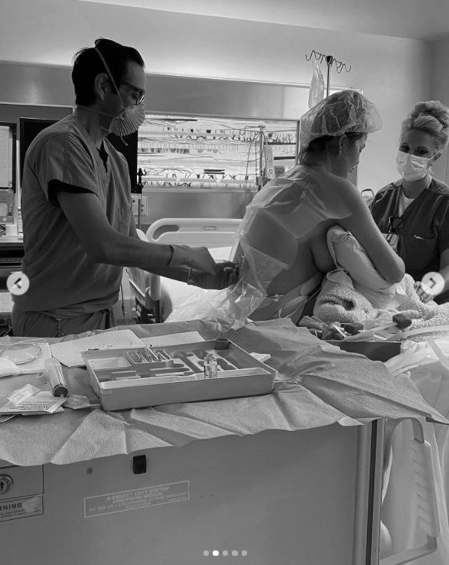 Chrissy Teigen poinformowała fanów o poronieniu. 