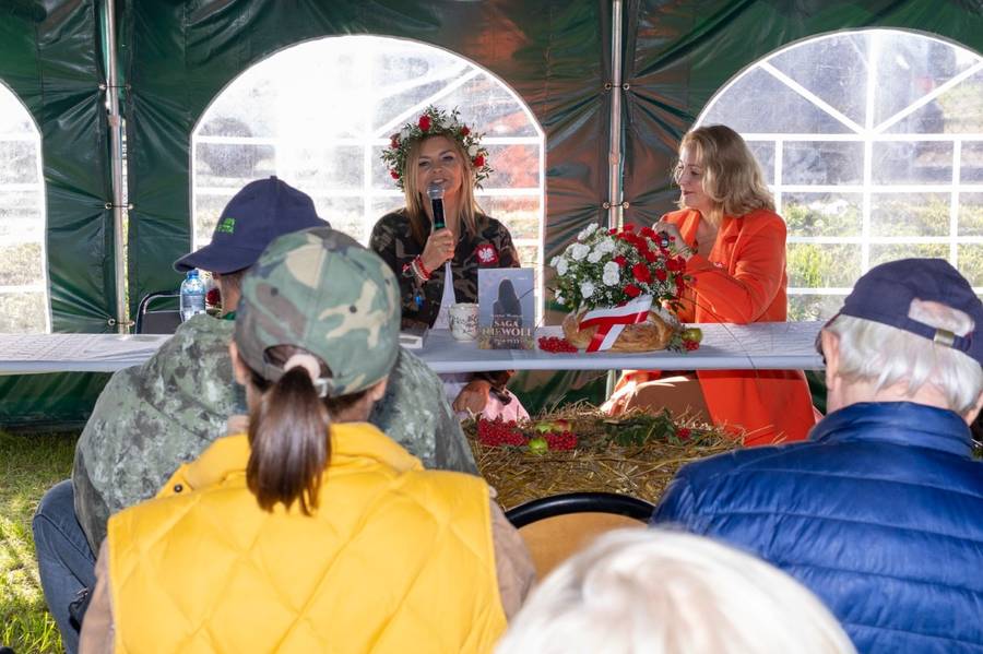 Premiera książki “Saga niewoli. Tom 2”: Odchudzona Paula Tumala, Laura Breszka, siostry Szczepańskie