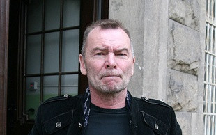 Kto jeszcze nie słyszał, jak Waglewski przerywa wywiad?