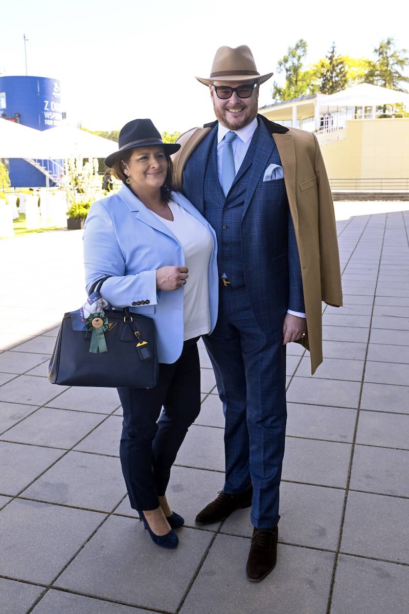 Warszawska śmietanka na Służewcu! Lubomirski-Lanckoroński i jego żona przyćmili wszystkich jednym detalem