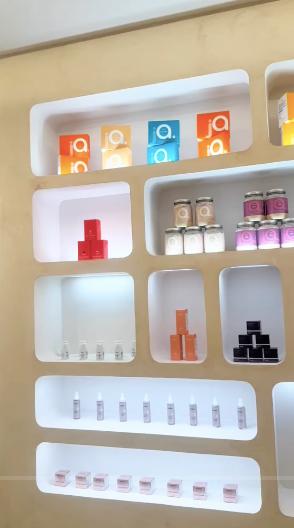 Studio Anny Lewandowskiej, fot. bcn_bloggers/screen. Studio Anny Lewandowskiej, fot. bcn_bloggers/screen.