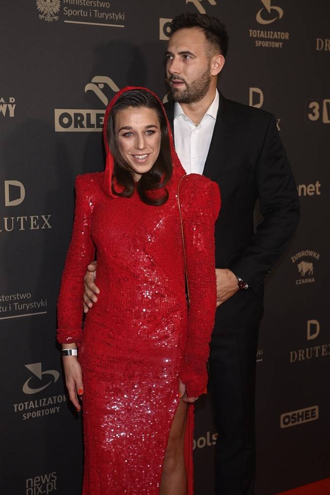 Gala Mistrzów Sportu. Marina Łuczenko-Szczęsna odsłoniła brzuch, Joanna Jędrzejczyk jak czerwony kapturek