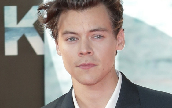 Harry Styles powraca z czymś zupełnie NOWYM. Fanki oszalały!