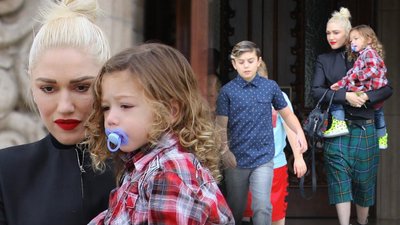 Gwen Stefani z trójką dzieci pojechała w niedzielę do kościoła (FOTO)