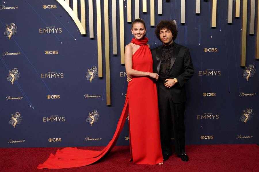 Zakochani Selena Gomez i Benny Blanco czarują na gali Emmy! Para lada dzień powie sobie sakramentalne “tak”
