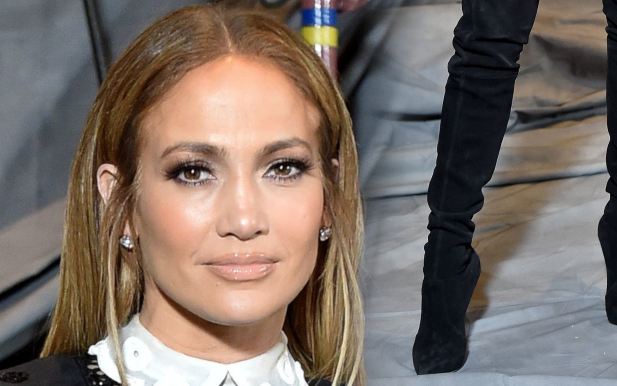 Jennifer Lopez rzadko zakłada TAKIE sukienki (ZDJĘCIA)