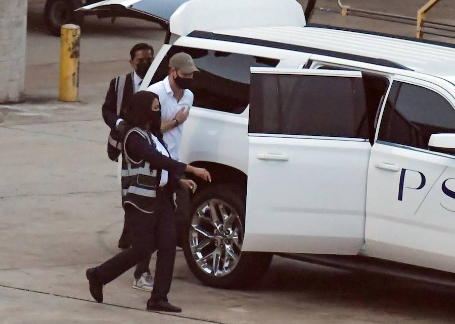 Książę Harry już w Los Angeles. Przyłapany na lotnisku