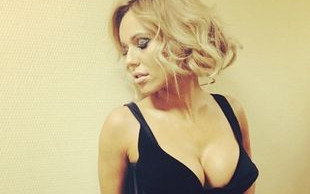 Doda błysnęła biustem na gali Niegrzeczni 2014 (FOTO)