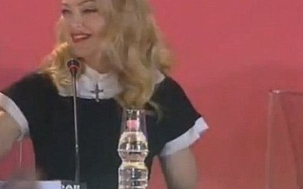 Madonna odpowiada na film o znienawidzonych hortensjach