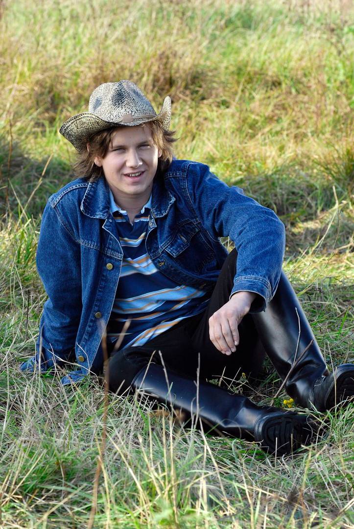 Jak wyglądał Antek Królikowski nim został łamaczem kobiecych serc? (ZDJĘCIA)