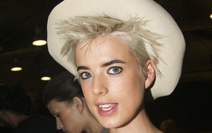 Agyness Deyn na wybiegu (FOTO)