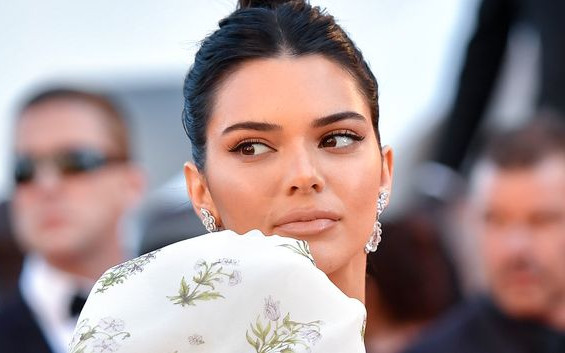 Kendall Jenner tłumaczy, o co chodzi z niezostawionym napiwkiem